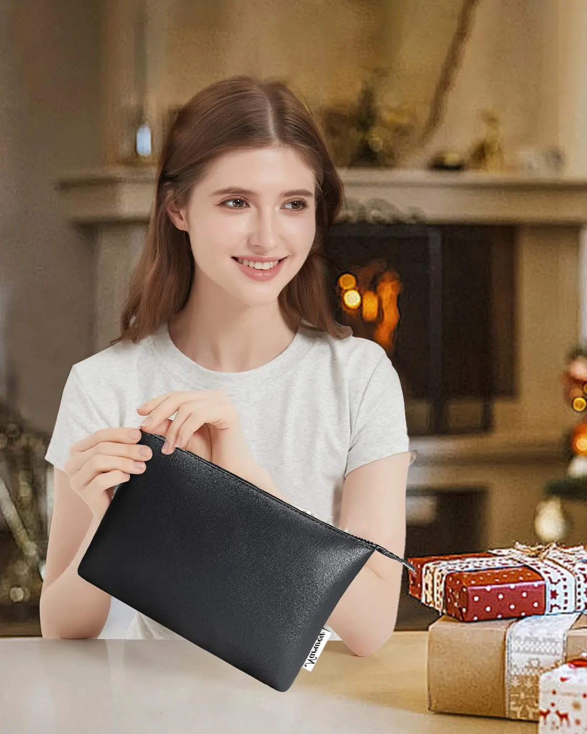 Narwey Small Makeup bag for Purse, Small Makeup Pouch for Purse Cosmetic Bag with Zipper, Cute PU Leather Make up Pouch for Women Girls (Black)