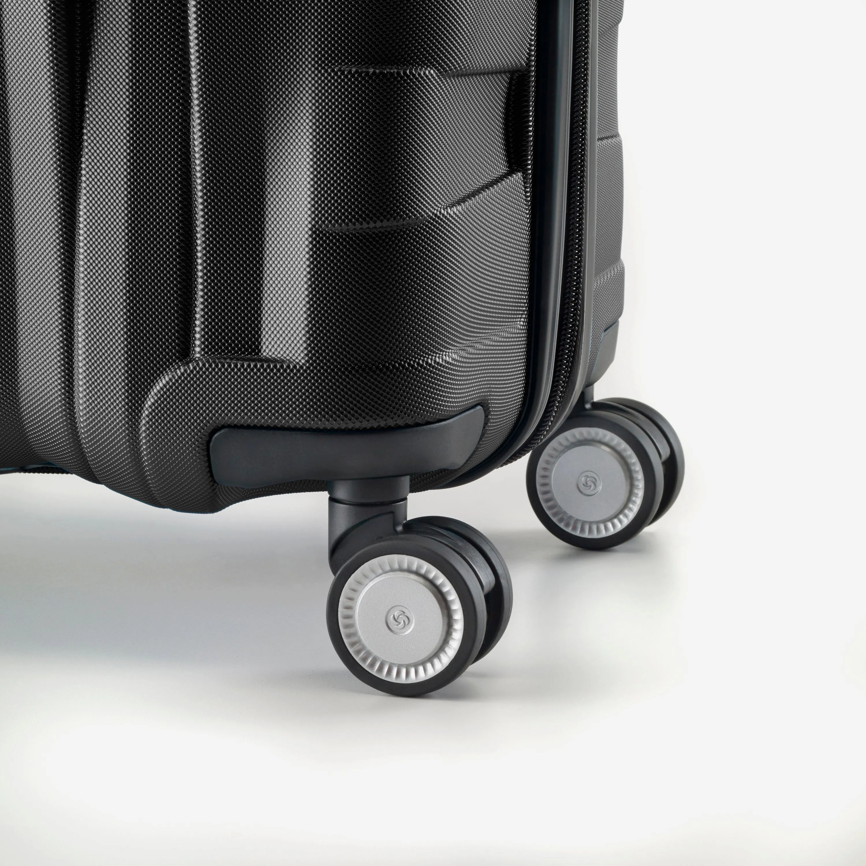 Samsonite Prestige Nxt Spinner Carry-On