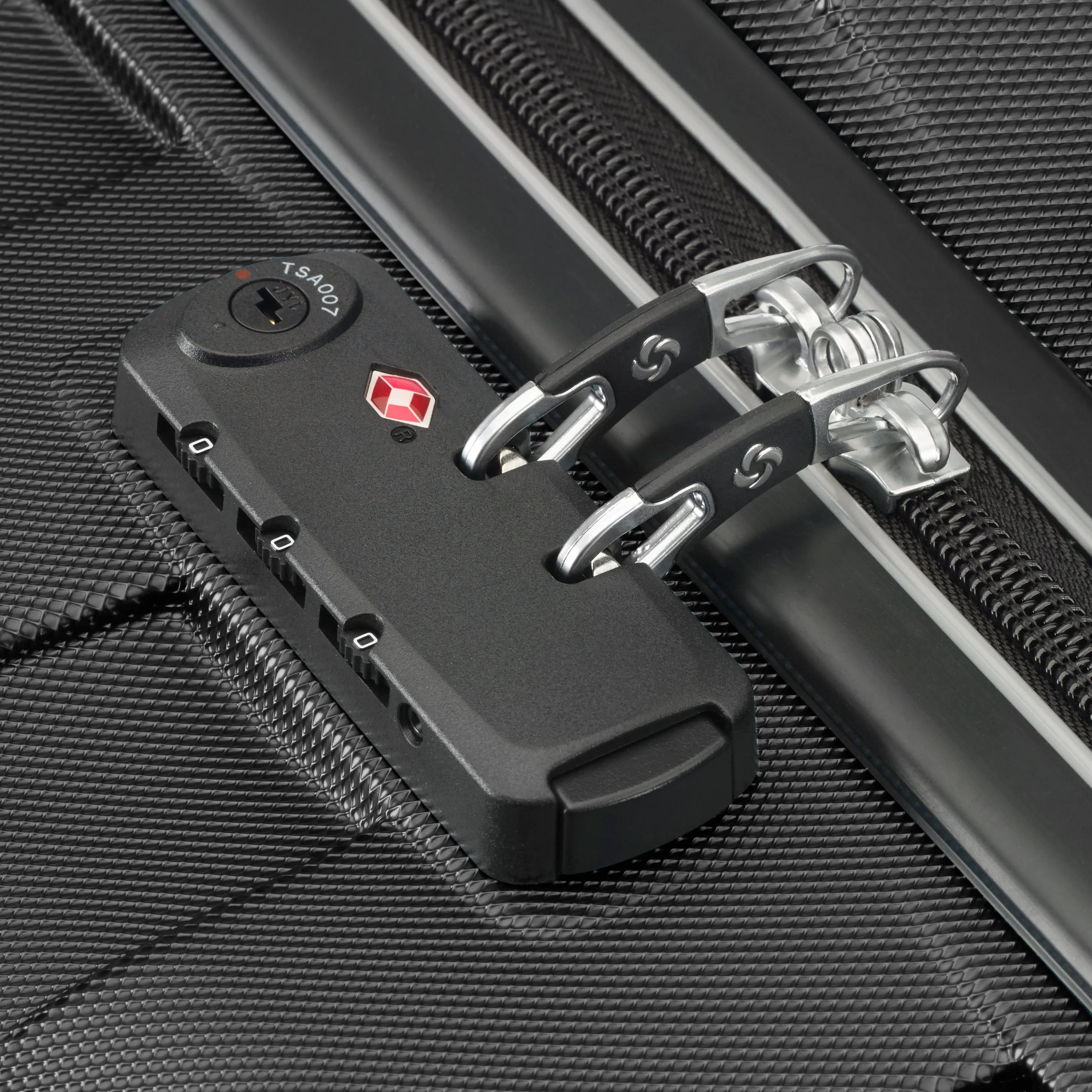 Samsonite Prestige Nxt Spinner Carry-On